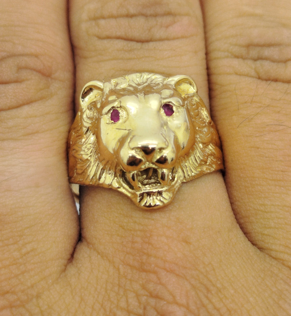 Bague Chevalière Or Jaune 18 Carats avec Rubis