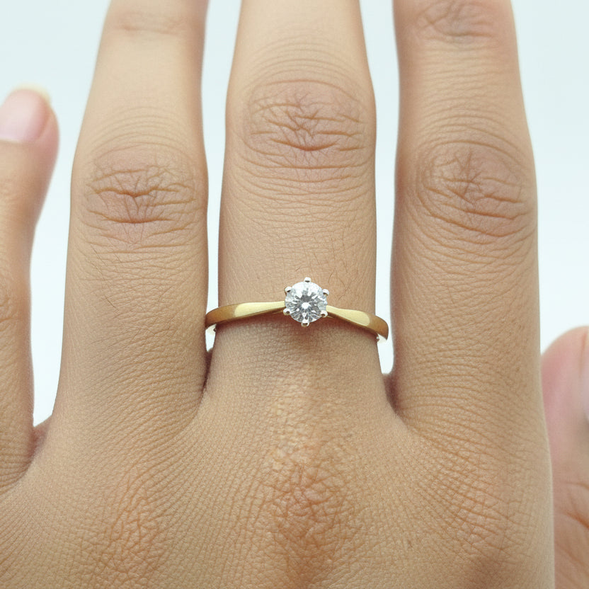 Bague Solitaire Or Jaune 18K avec Zirconium - T57 - 1.04gr