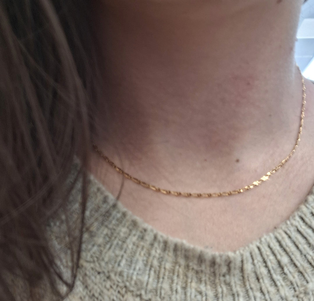 Collier or maille figaro