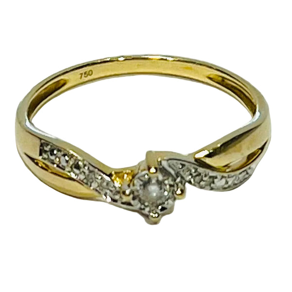 Bague en Or Jaune 18K sertie de Diamants