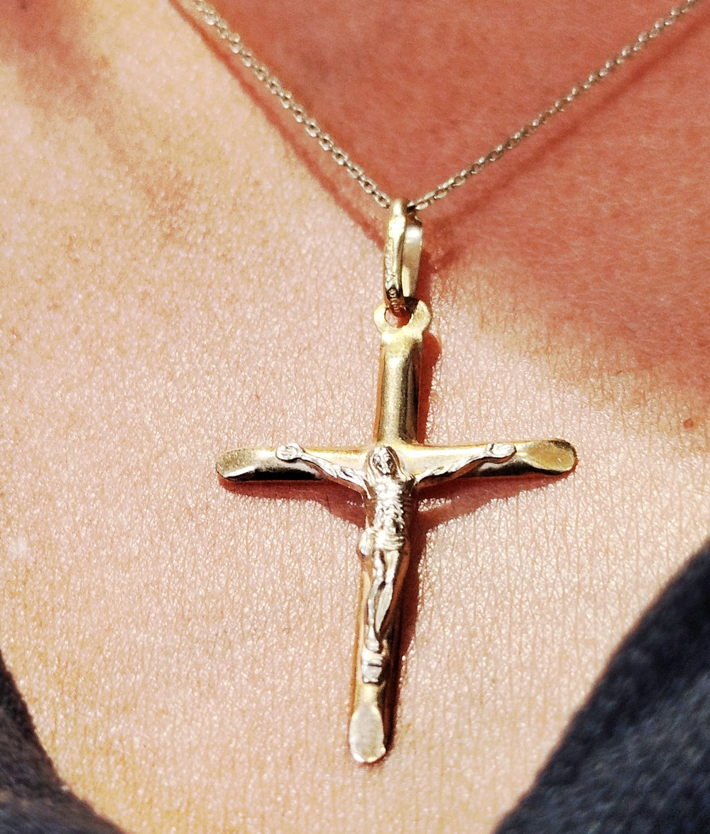 Pendentif Croix en Or Jaune 18 Carats (750/1000)