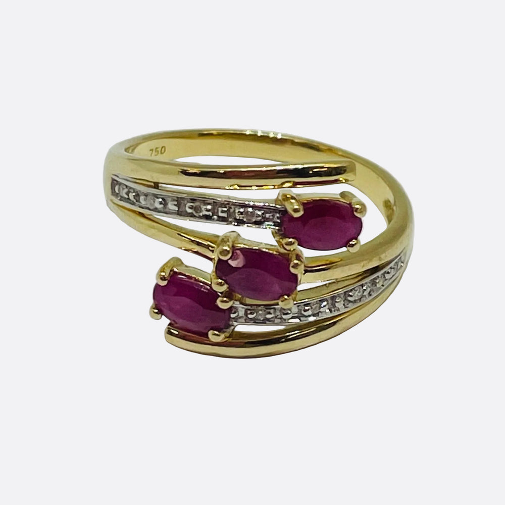 Bague en Or jaune 18K - 3 Rubis- Taille 53