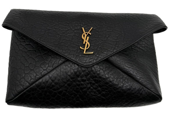 Pochette Cassandre Saint Laurent en cuir noir