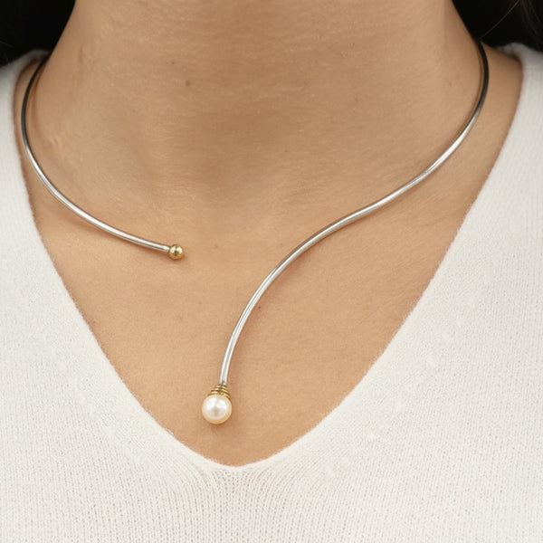 Collier ras du cou perle en or 18 carats