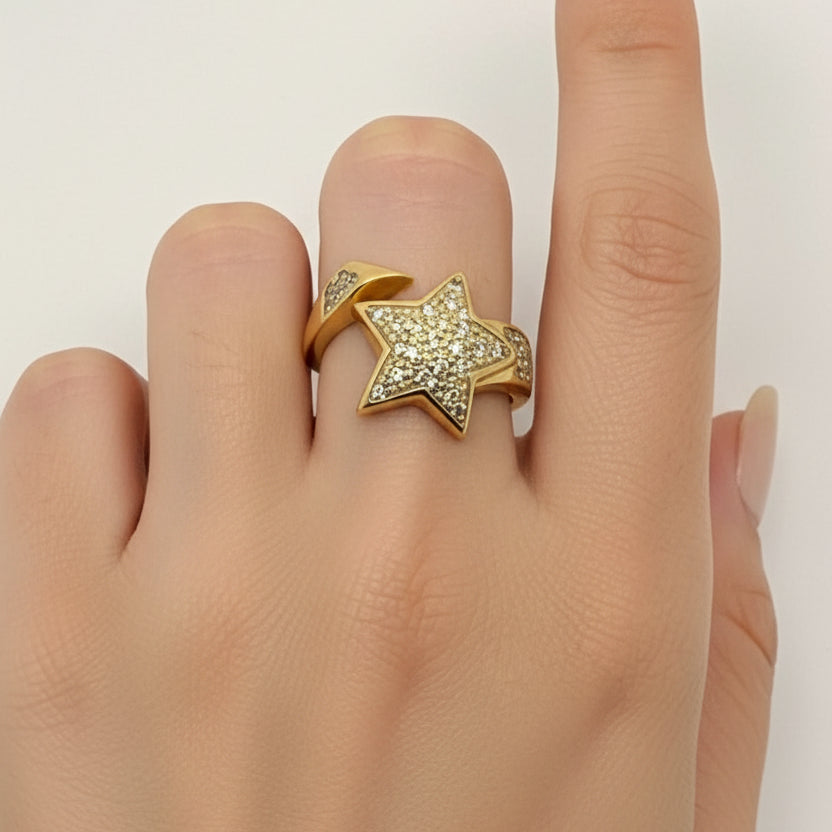 Bague Ancienne en Or Jaune et Diamants
