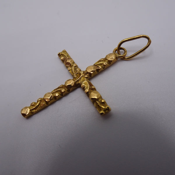 Pendentif Croix en Or Jaune  18K - 2.16 Grs