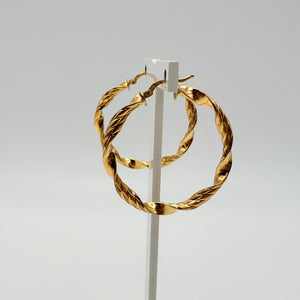Boucles d'oreilles créoles en or jaune 18K 3.2 Grs
