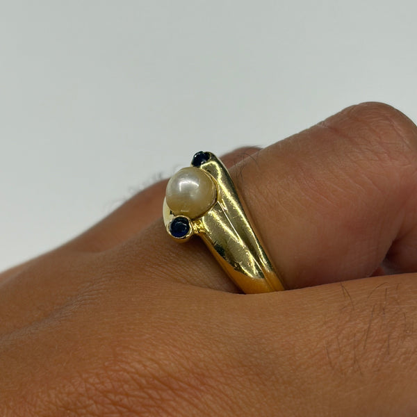 Bague empierrée en Or Jaune 18K
