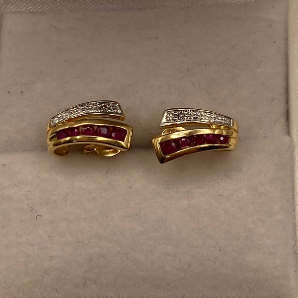 Boucles d'oreilles en Or jaune 18K - 1.89g