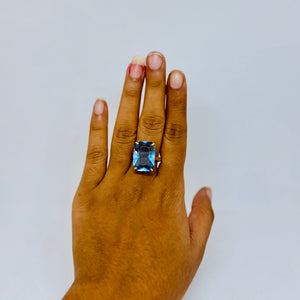 Bague Cocktail Or Jaune 18K avec Oxyde de Zirconium