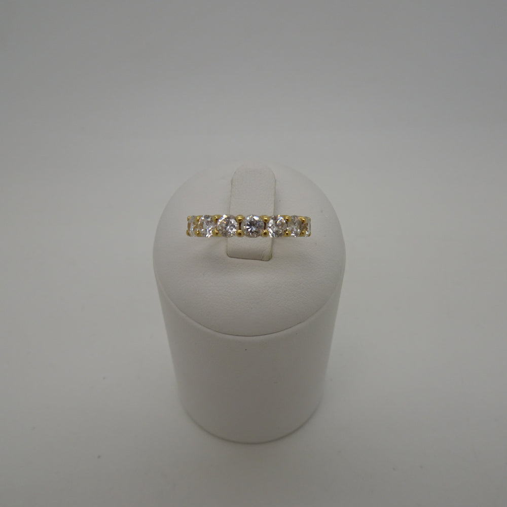 Bagues en or jaune 18K avec oxydes de zirconium - T53