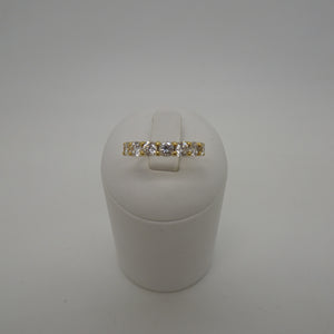 Bagues en or jaune 18K avec oxydes de zirconium - T53