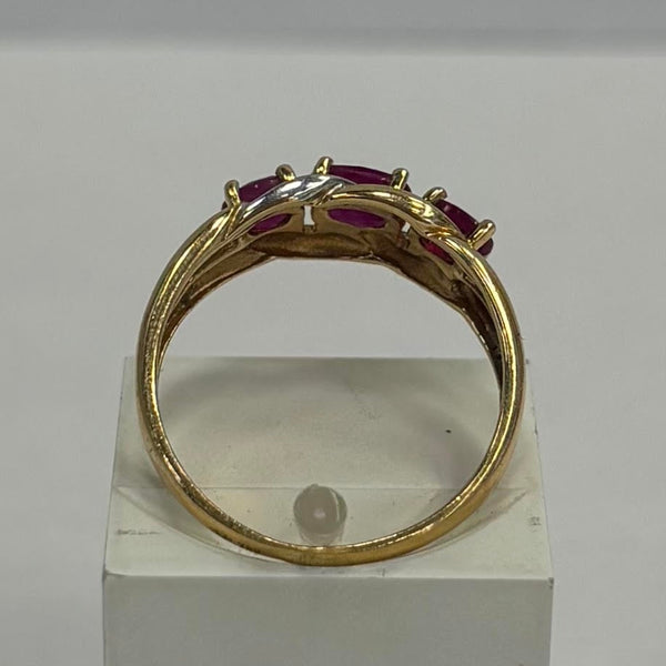 Bague en or 18 carats avec 3 pierres  naturelles