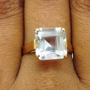 Bague en or jaune avec aigue marine