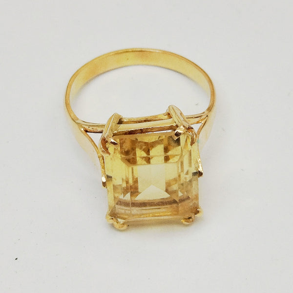 Bague Citrine en Or Jaune 18 K - 4.03 G