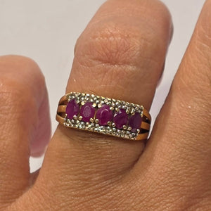 Bague en Or 18 Carats avec 5 Rubis