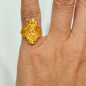 Bague Ancienne en Or Jaune 21 carats