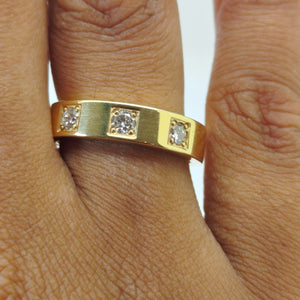 Bague en or jaune 18K diamants - taille 54- 5.87g