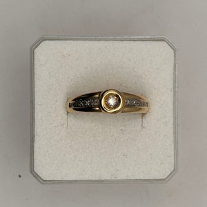 Bague en Or Jaune 18K avec Diamants 0.05ct
