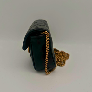 Mini sac à bandoulière Gucci Marmont en cuir noir