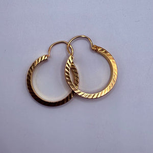 Boucles d'oreilles créoles en or jaune 18K - 1.84 Grs