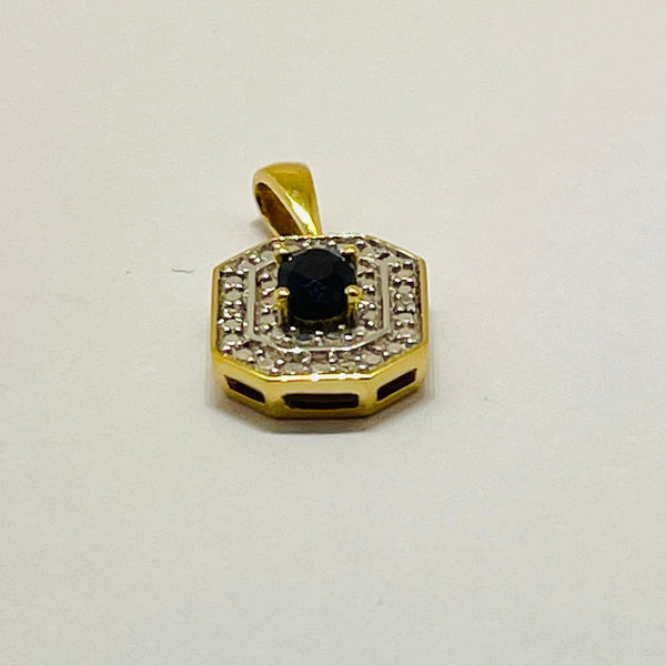 Pendentif en Or Jaune 18K - 1.37 Grs