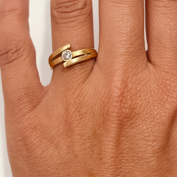 Bague Solitaire Jonc en Or 18 K - Taille 56 - 3.55 G