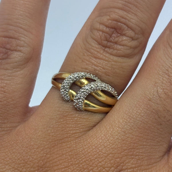 Bague ancienne en or 18 carats avec 2 diamants