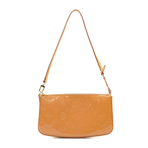 Sac porté épaule Pochette Accessoires Louis Vuitton cuir verni empreinte marron