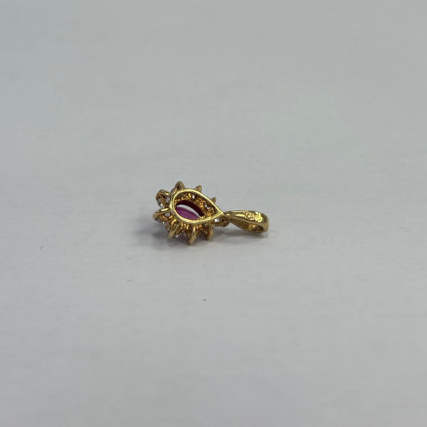 Pendentif marguerite en or jaune 18 carats avec pierres naturelles