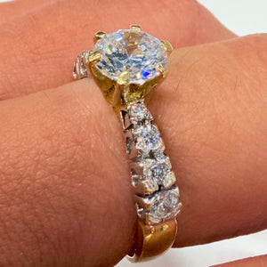 Bague or jaune 18k avec zirconium Taille 56