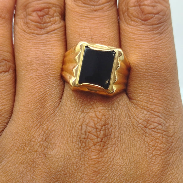 Chevalière en Or Jaune avec Onyx 18K Taille : 62