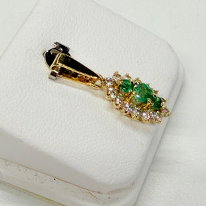 Pendentif en or jaune 18k avec Oxyde de Zirconium