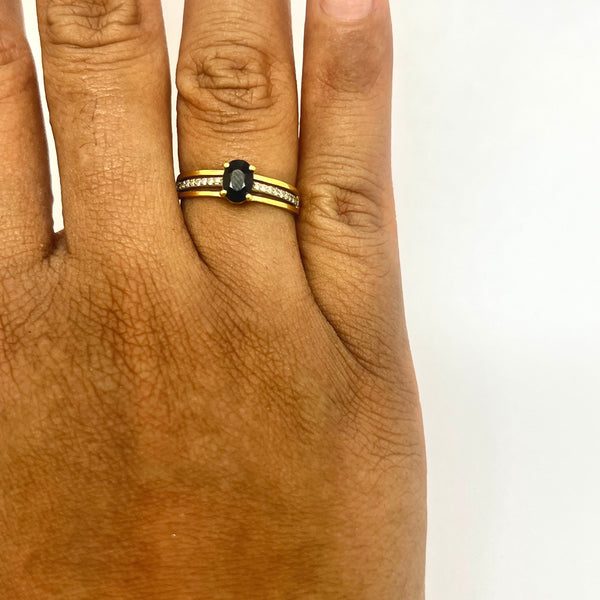 Bague avec Saphir et Diamants en Or Jaune 18 Carats - Taille 52