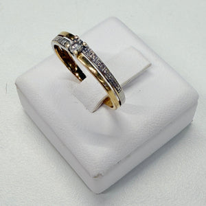 Bague en or Jaune et Blanc  18k avec diamants Taille 55