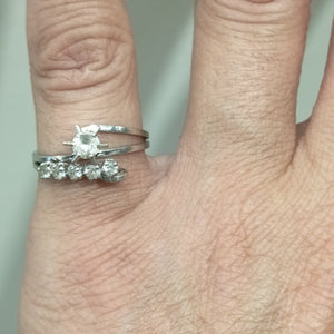 Bague Ancienne en Or Gris 18k avec Topazes - Taille 51