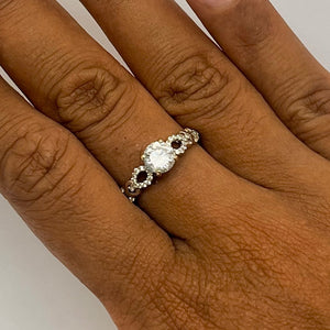 Bague Solitaire en Or Blanc 18k Taille 56