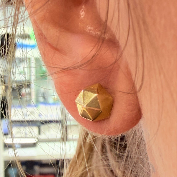 Boucles d'oreilles clou or jaune 18 K